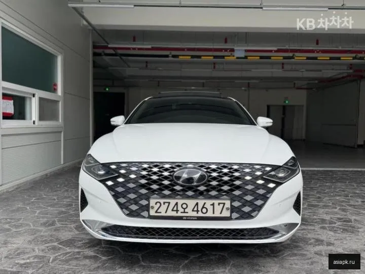 Hyundai Grandeur 3