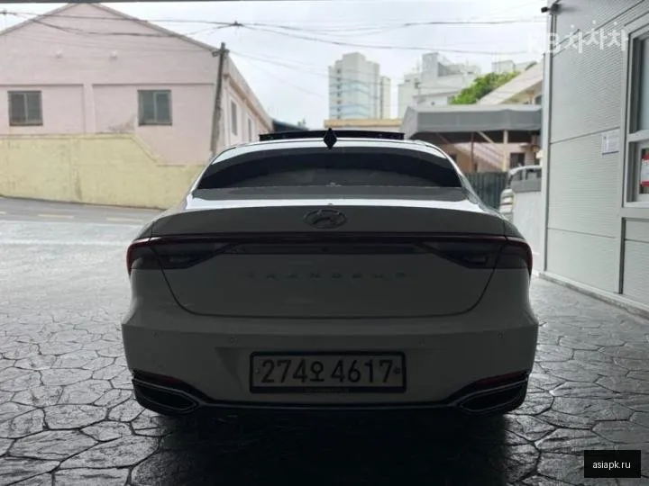 Hyundai Grandeur 4