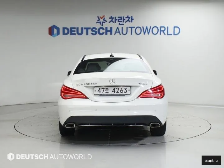 Mercedes-Benz CLA-Class 4