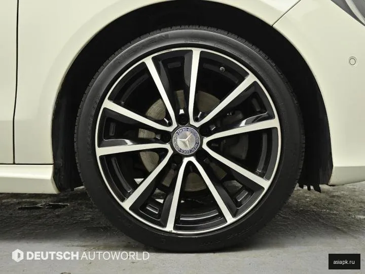 Mercedes-Benz CLA-Class 5