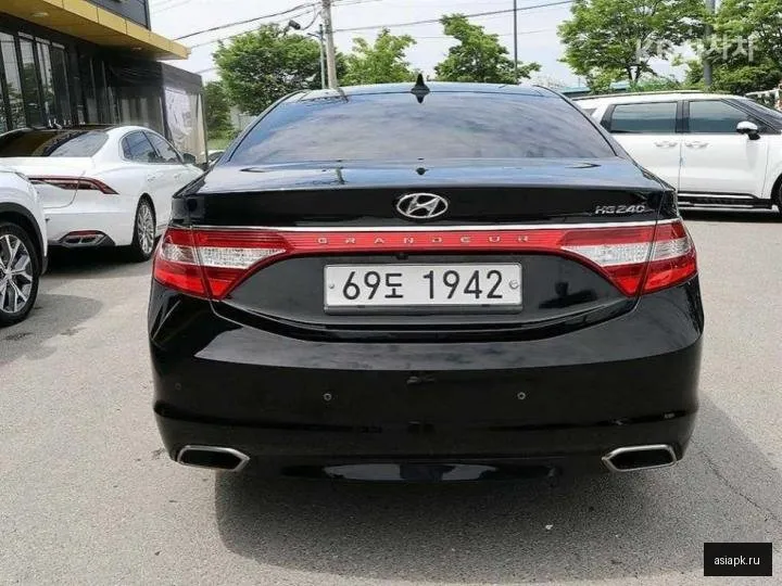 Hyundai Grandeur 4