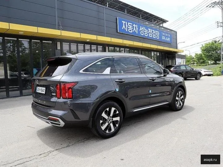 Kia Sorento 4