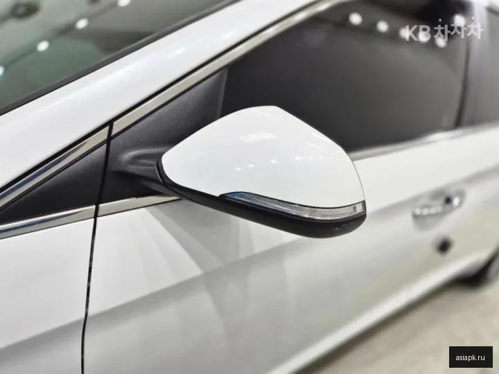 Hyundai Sonata 5