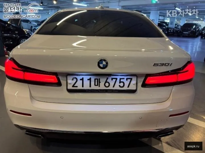 BMW 5-Series 4