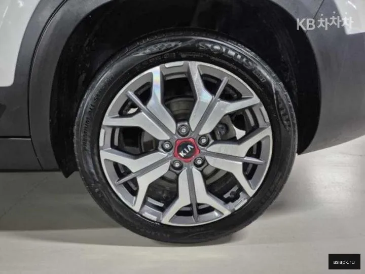 Kia Seltos 6
