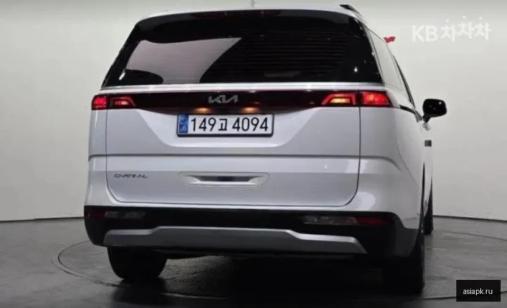 Kia Carnival 4