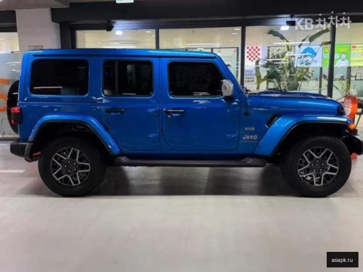 Jeep Wrangler 3