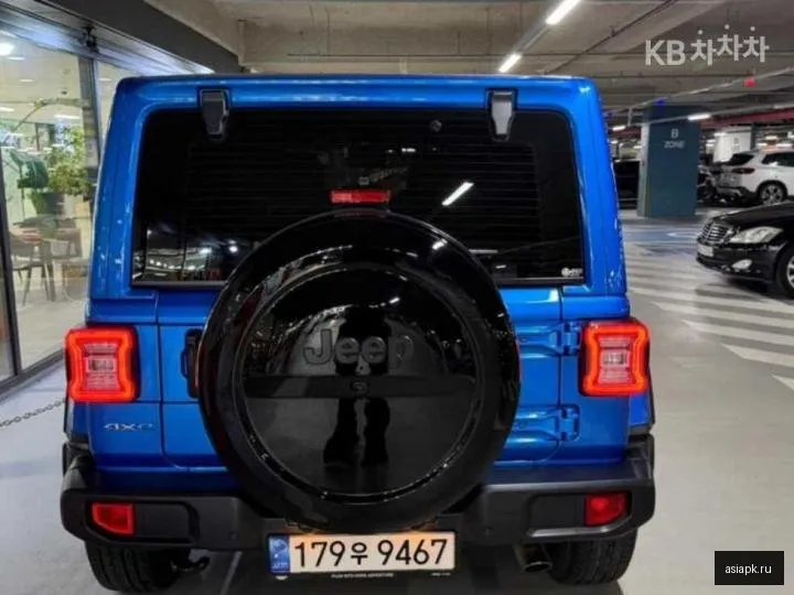 Jeep Wrangler 5