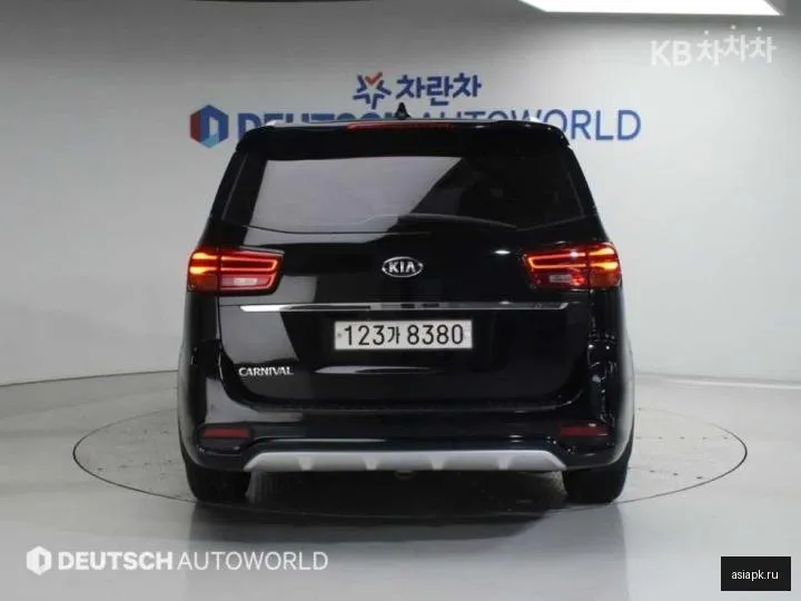 Kia Carnival 4
