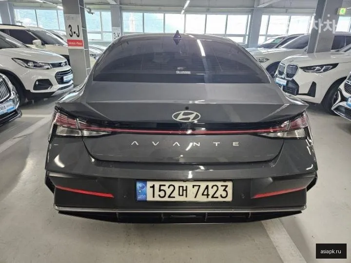 Hyundai Avante 5