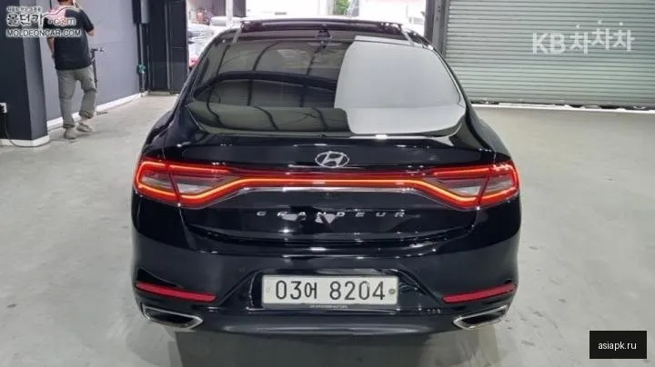 Hyundai Grandeur 4