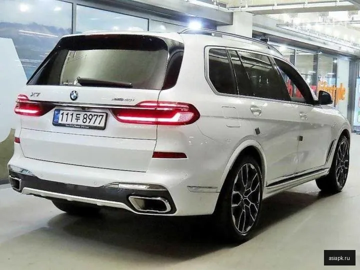 BMW X7 4