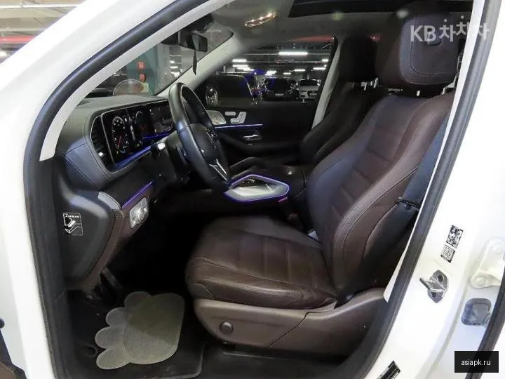 Mercedes-Benz GLE-Class 6