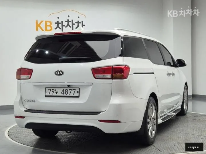 Kia Carnival 3