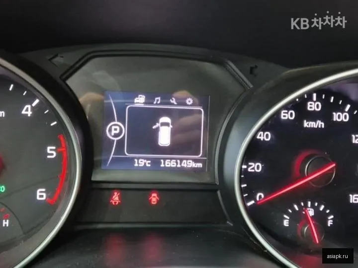 Kia Carnival 6