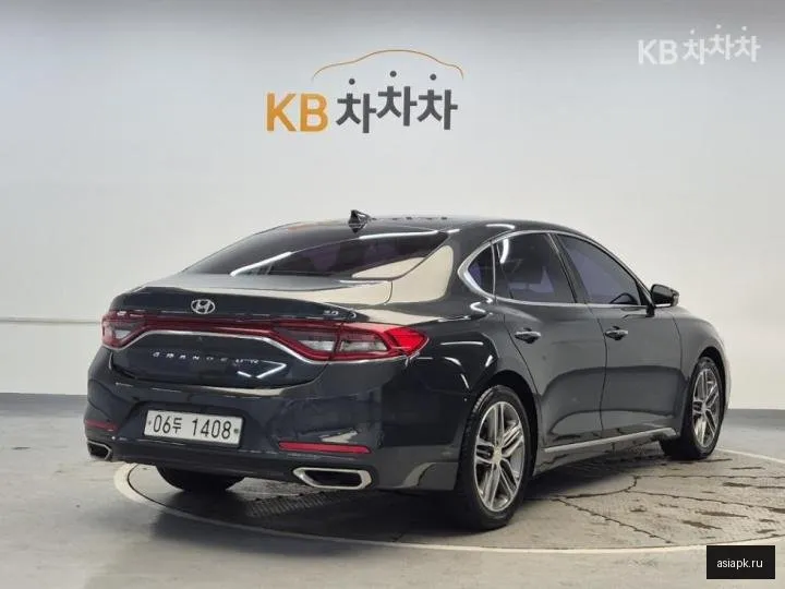 Hyundai Grandeur 3