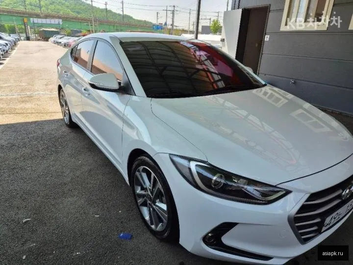 Hyundai Avante 3