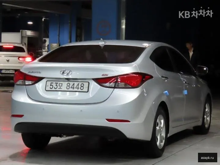 Hyundai Avante 4