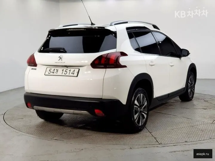Peugeot 2008 4