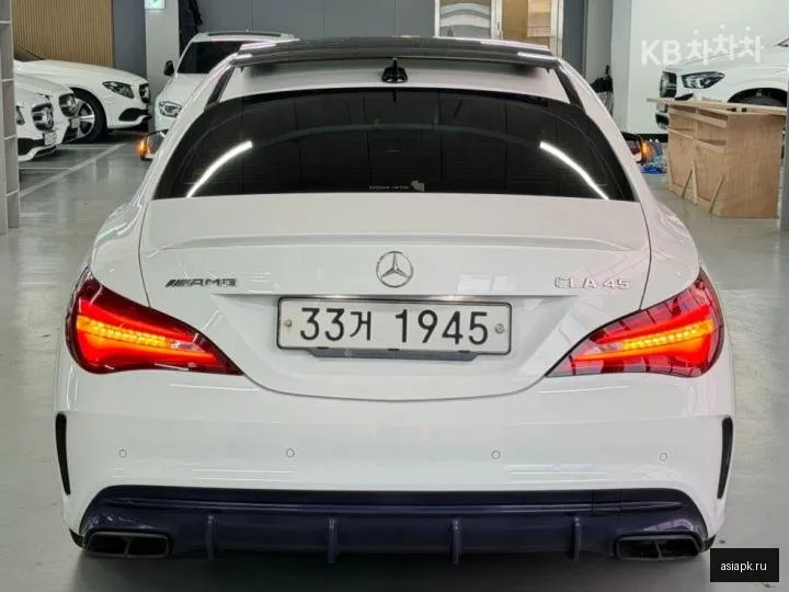 Mercedes-Benz CLA-Class 3
