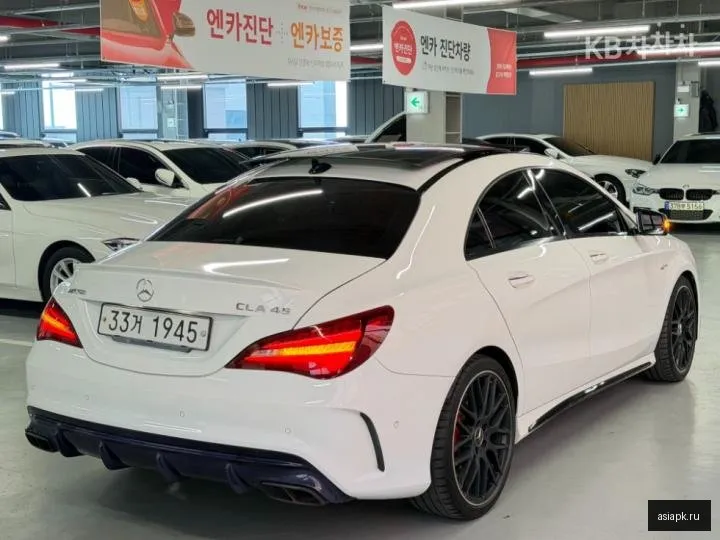 Mercedes-Benz CLA-Class 4