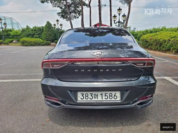 Hyundai Grandeur 5
