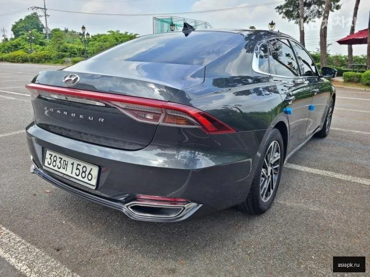 Hyundai Grandeur 6