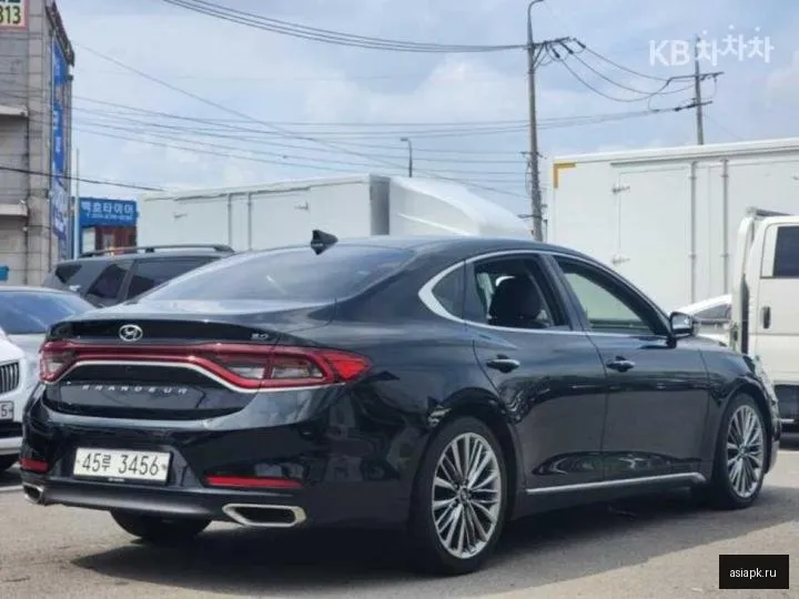 Hyundai Grandeur 2