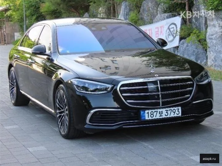 Mercedes-Benz S-Class 2
