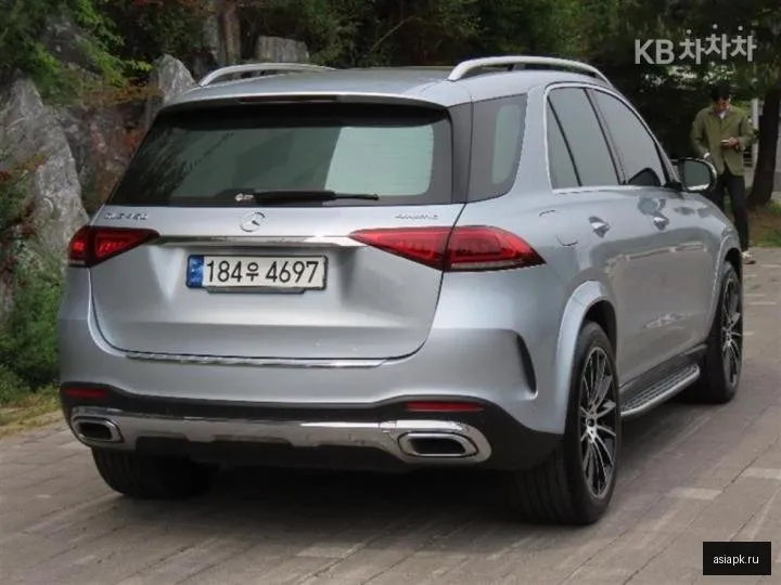 Mercedes-Benz GLE-Class 3