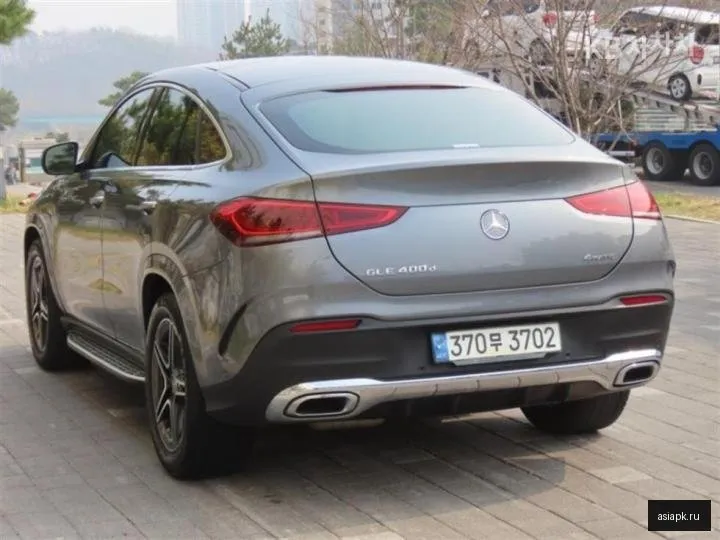 Mercedes-Benz GLE-Class 4