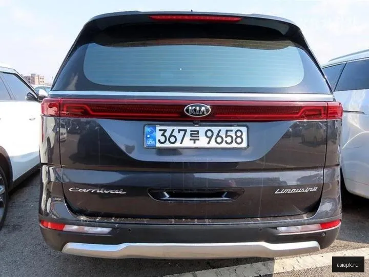 Kia Carnival 4