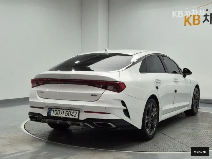 Kia K5 3