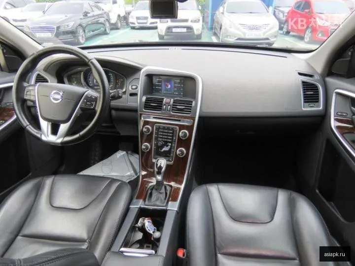Volvo XC60 5