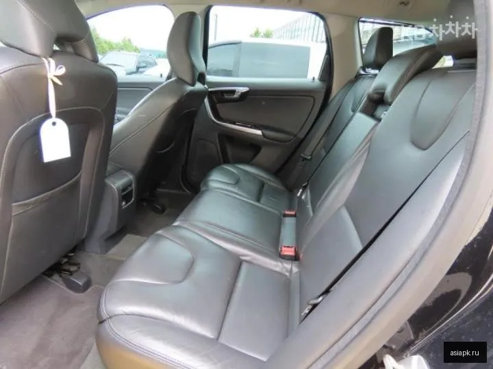 Volvo XC60 6