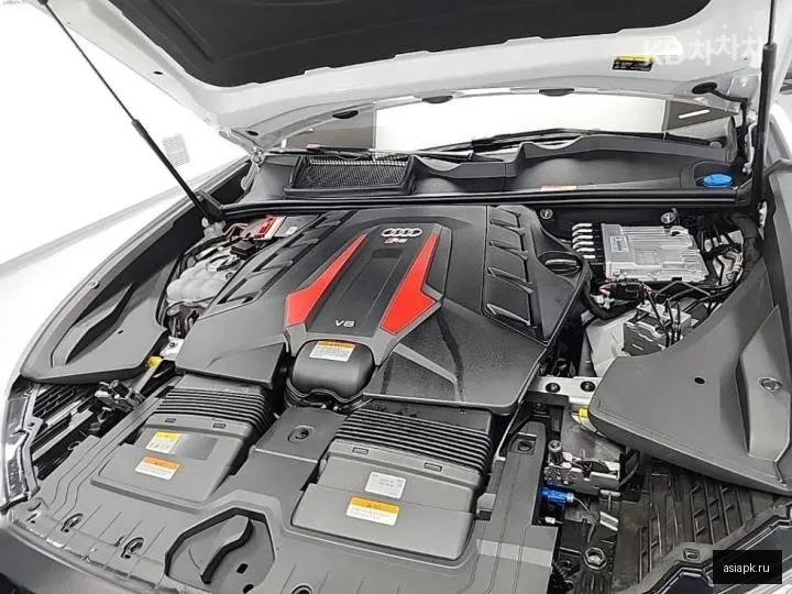 Audi RS Q8 5