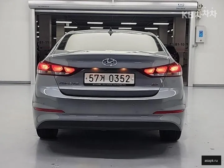 Hyundai Avante 3
