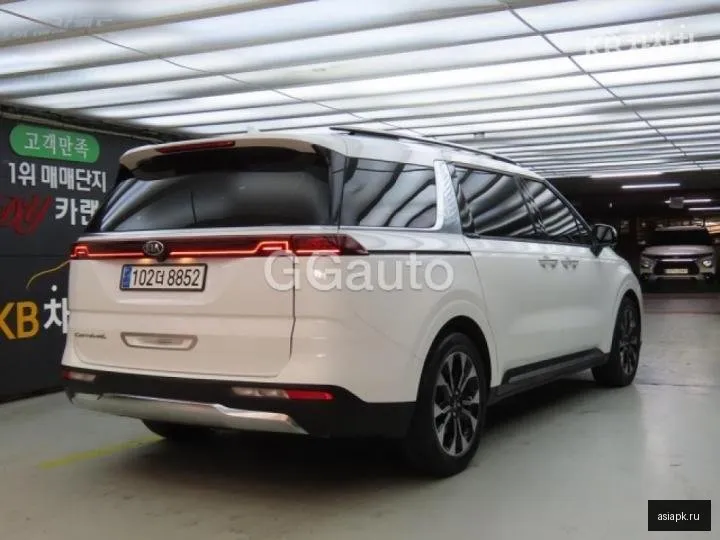 Kia Carnival 4