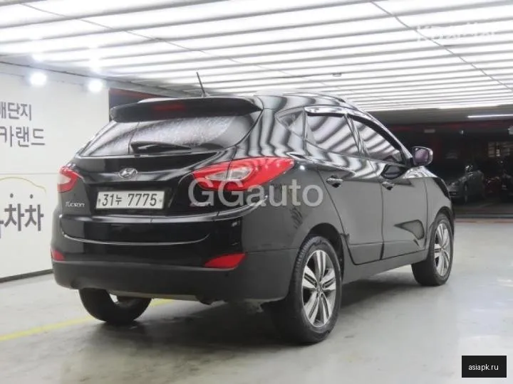 Hyundai Tucson 4