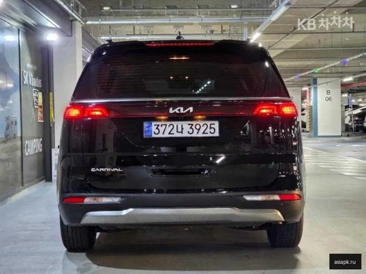 Kia Carnival 4