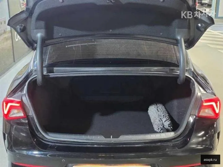 Kia K5 6