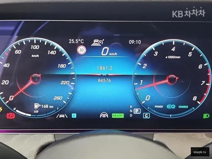 Mercedes-Benz E-Class 6