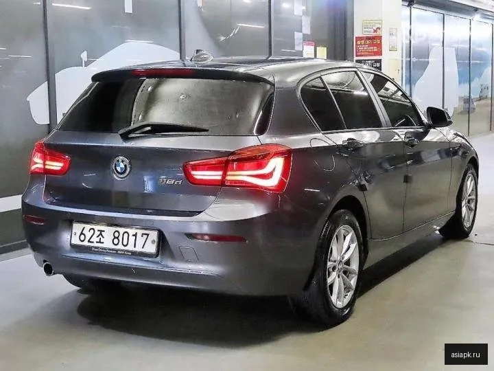 BMW 1-Series 4