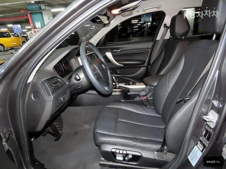 BMW 1-Series 6