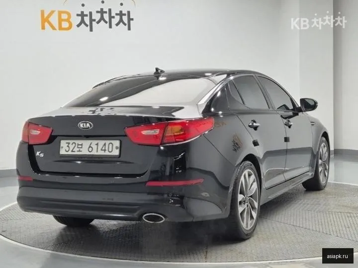 Kia K5 3
