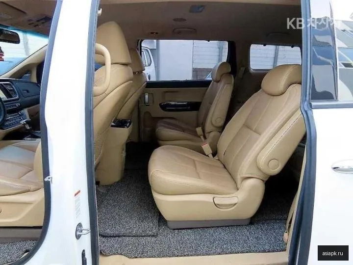 Kia Carnival 6