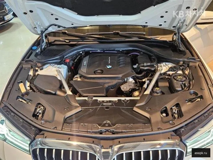 BMW 5-Series 6