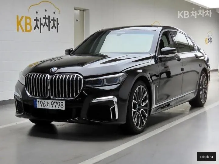 BMW 7-Series 2