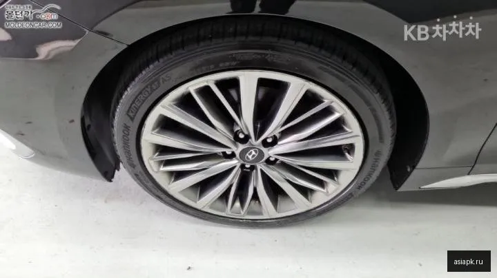 Hyundai Grandeur 6