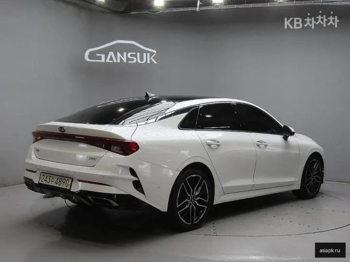 Kia K5 4